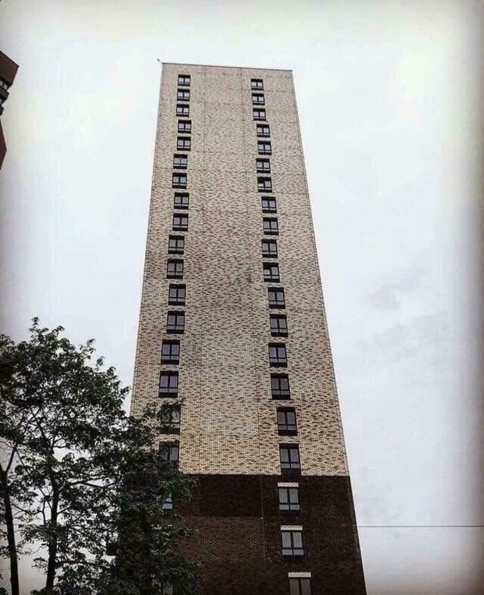 Este edificio parece haber sido diseñado en Microsoft Word