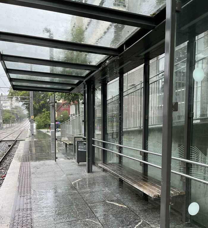 Concentrating The Rain Into A Refreshing Seated Shower