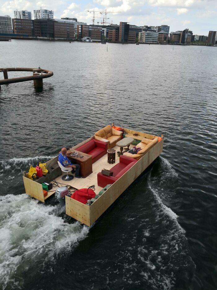 Constrúyeme un yate con todo a bordo. No me importa lo que cueste