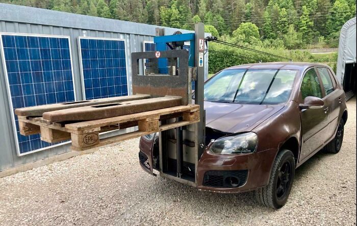 A Mark 5 Golf With A Working Forklift-Mechanism