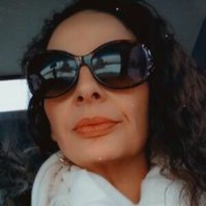 kristenhoumis79 avatar