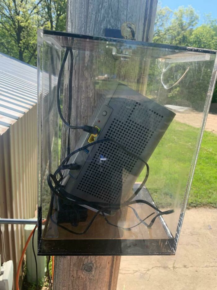 This WiFi Setup Looks A Bit Fishy