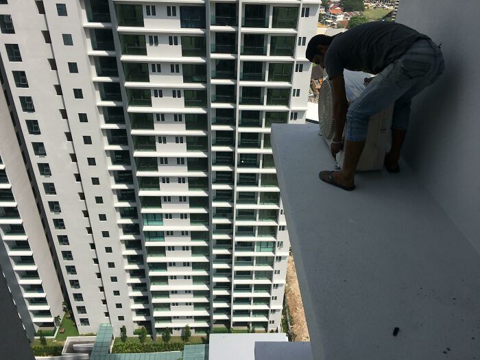 Fixing An Ac Compressor On A Level 28 Ledge