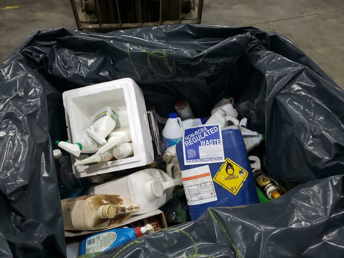 Yep. Thats Totally A Corrosive Liquid. Can Definitely Pack This Right Next To Flammable