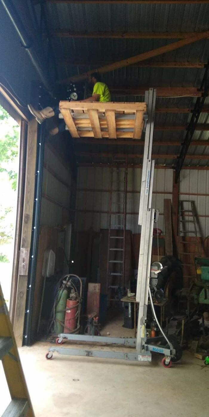 Garage Door Installer