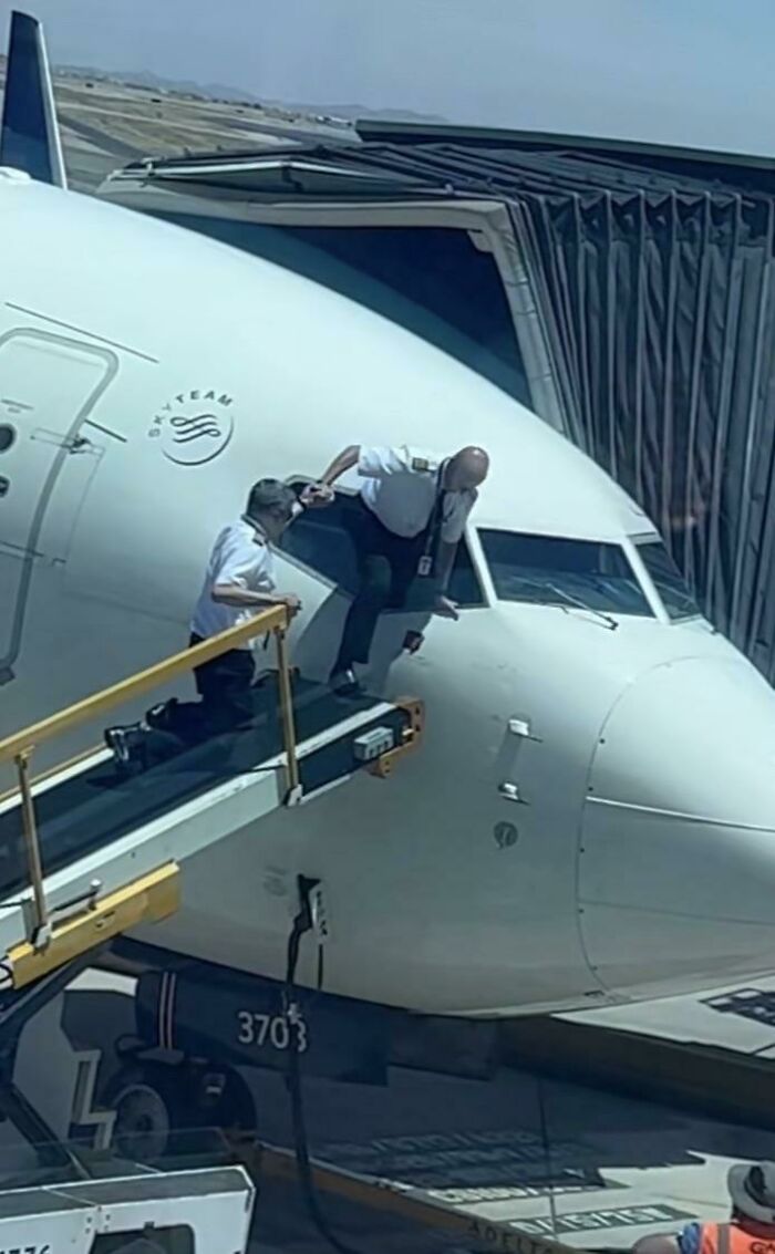 Sorry Boss The Cockpit Door Wouldn’t Open