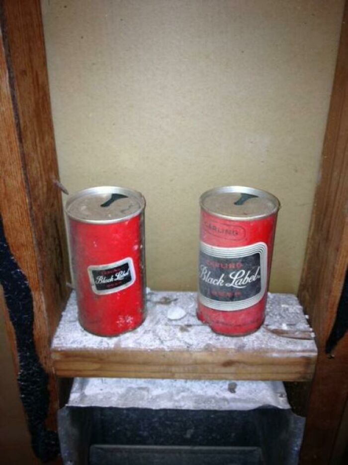 Renovating The Bathroom In My 1960s Condo, The Contractor Texts Me This Picture Of What's Behind The Drywall