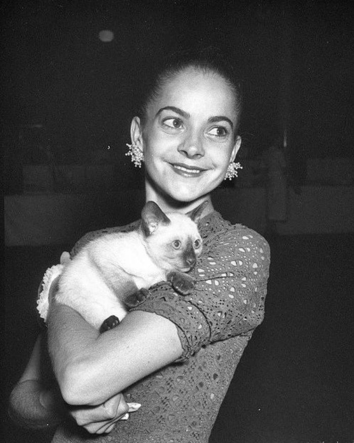 Australian Ballerina Kathleen Gorham, 1957