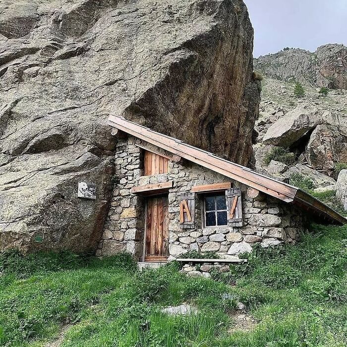 "I Love Woodworking": 50 Times Woodworking Enthusiasts Took Their Projects To Another Level And Shared The Results In This Instagram Account