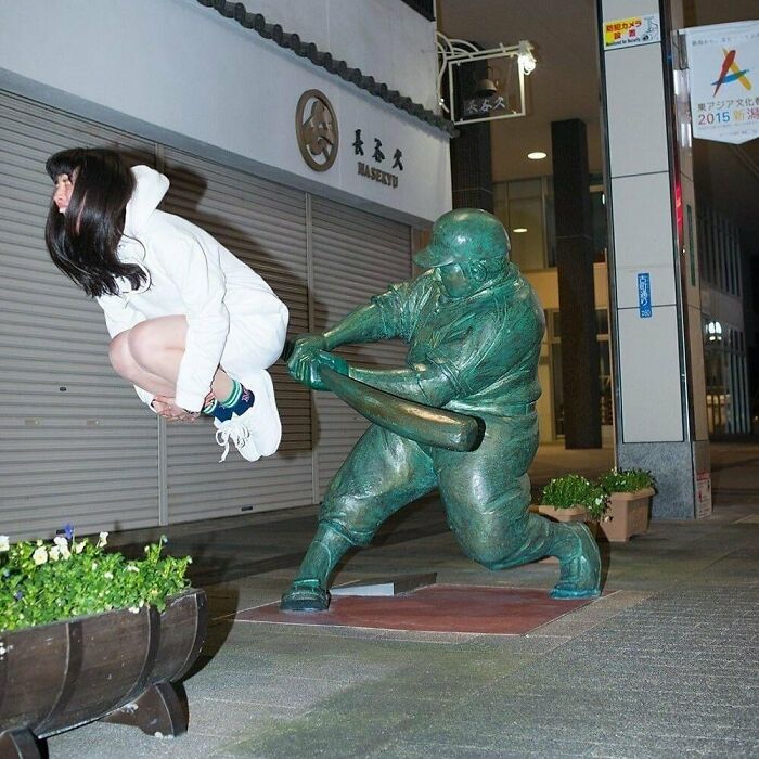 "Not Advertisements But Not Not Advertisements": 50 Funny Memes Without Context