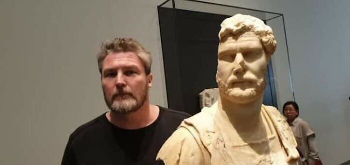 When You Find Yourself In Art Museum