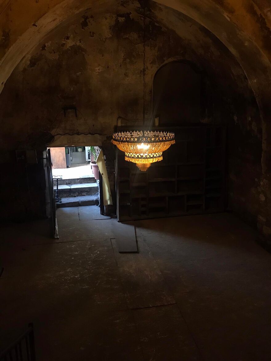 The Palace Beneath The Restaurants!