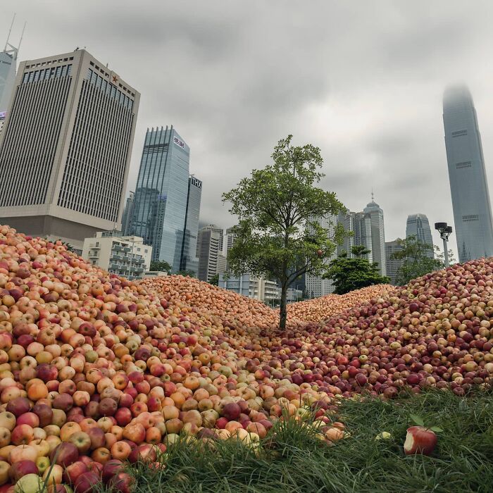 Hong Kong Through The Eyes Of A Photoshop Master (52 New Pics)