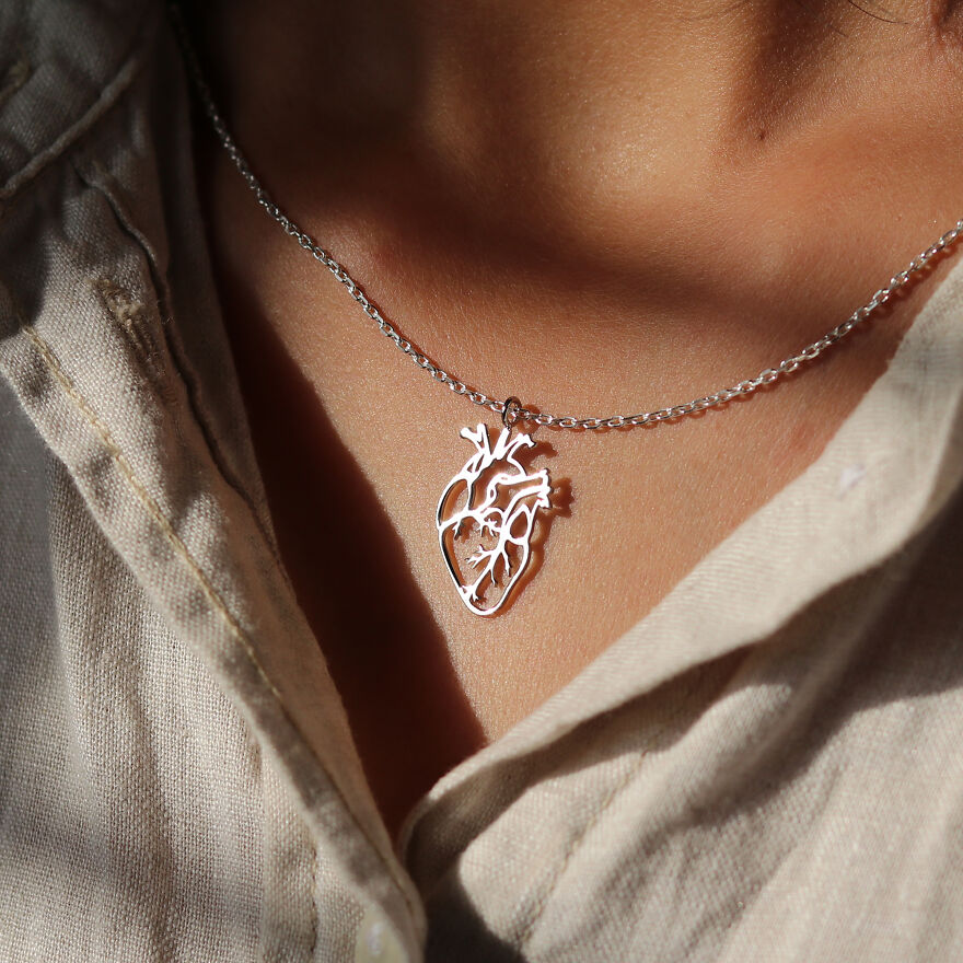 I Create Wearable Human Organ Pendants I Create Wearable Human Organ Pendants