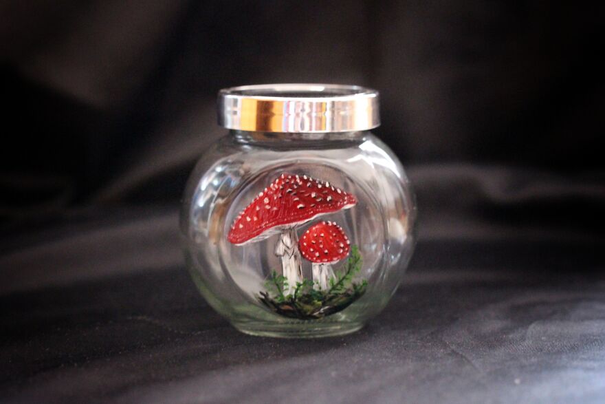 I Make Magic Little Mushroom Jars