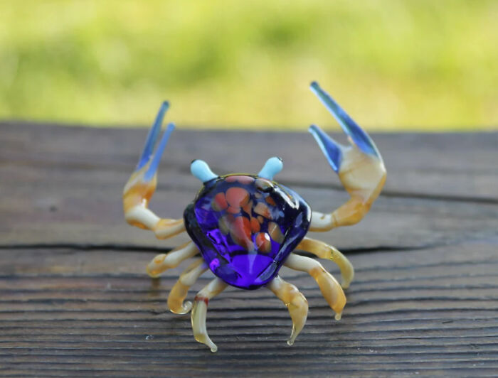 I Make Miniature Animals And Insects Out Of Glass