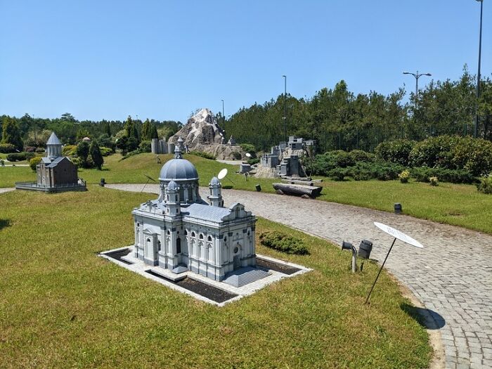 35 Photos From Georgia In Our Miniatures Park - 6