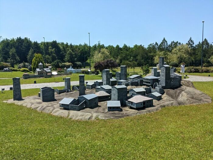 35 Photos From Georgia In Our Miniatures Park - 18