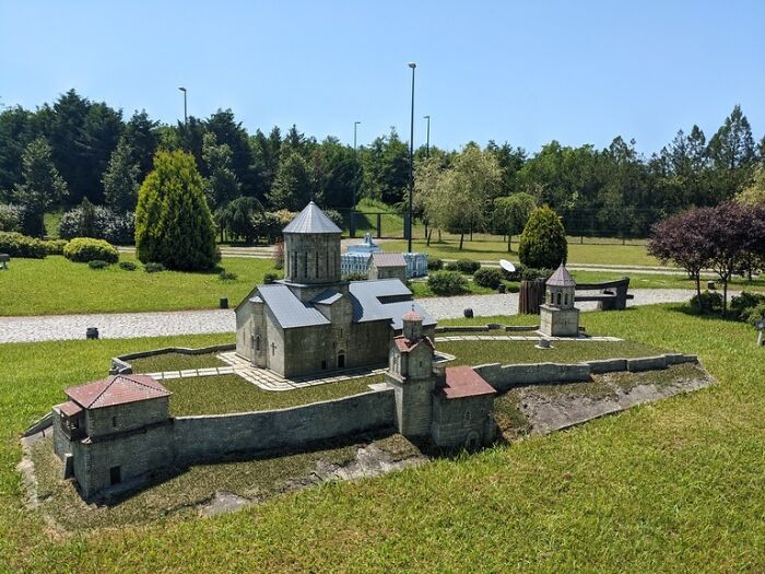 35 Photos From Georgia In Our Miniatures Park - 26