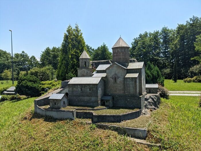 35 Photos From Georgia In Our Miniatures Park - 30