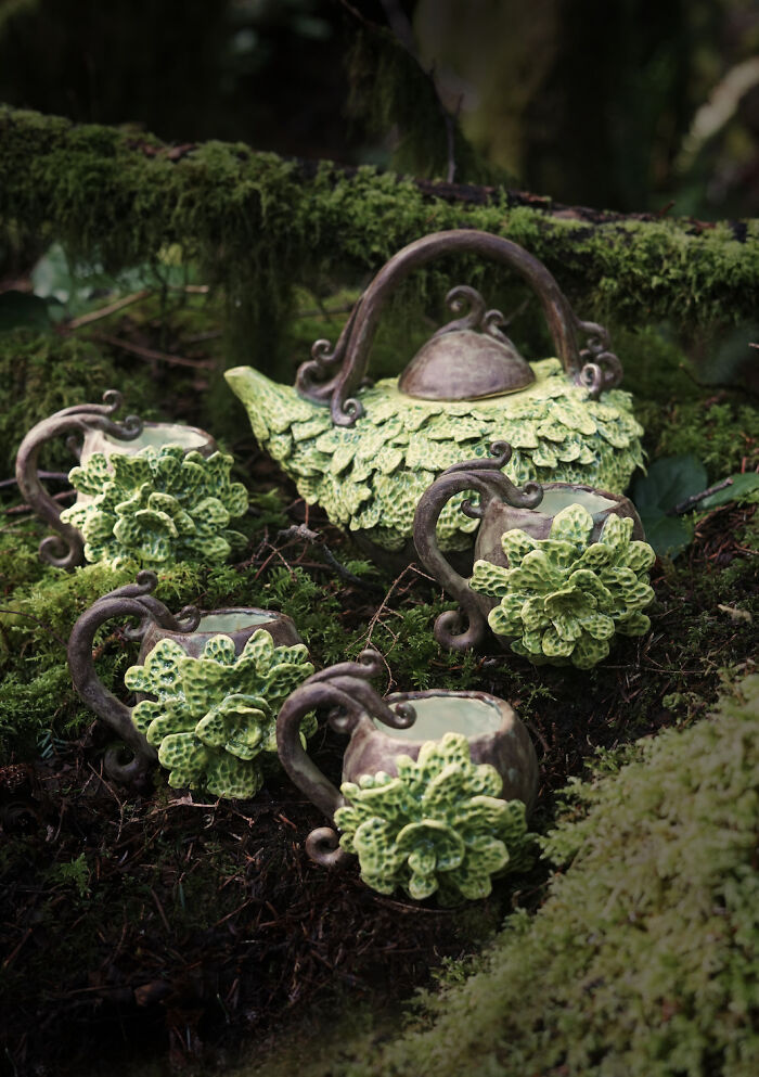 Lungwort Lichen Tea Set
