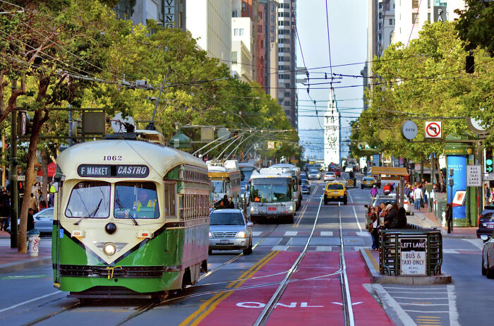 San Francisco Bans Cars On Market Street
