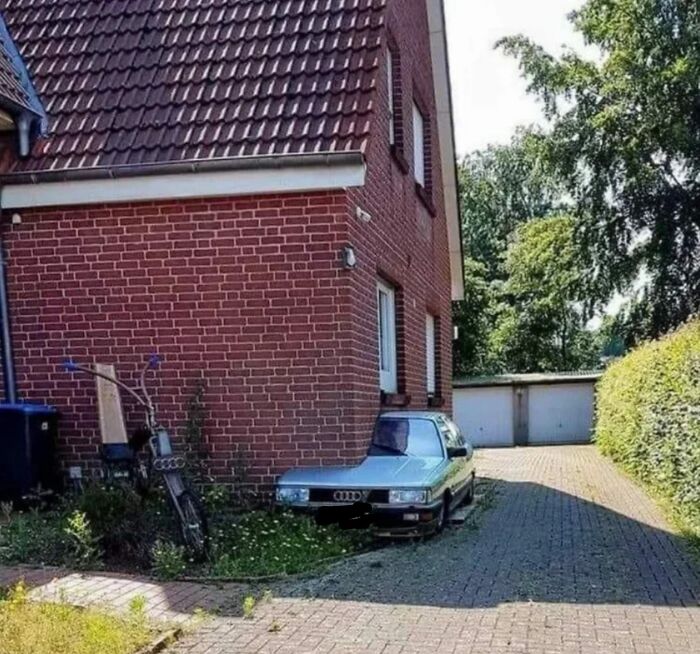 This Facebook Page Shares “Things That Make You Go Hmmm”, And Here Are 50 Of Its Best Posts