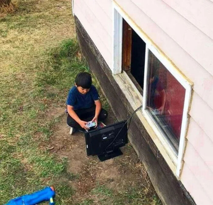 This Facebook Page Shares “Things That Make You Go Hmmm”, And Here Are 50 Of Its Best Posts