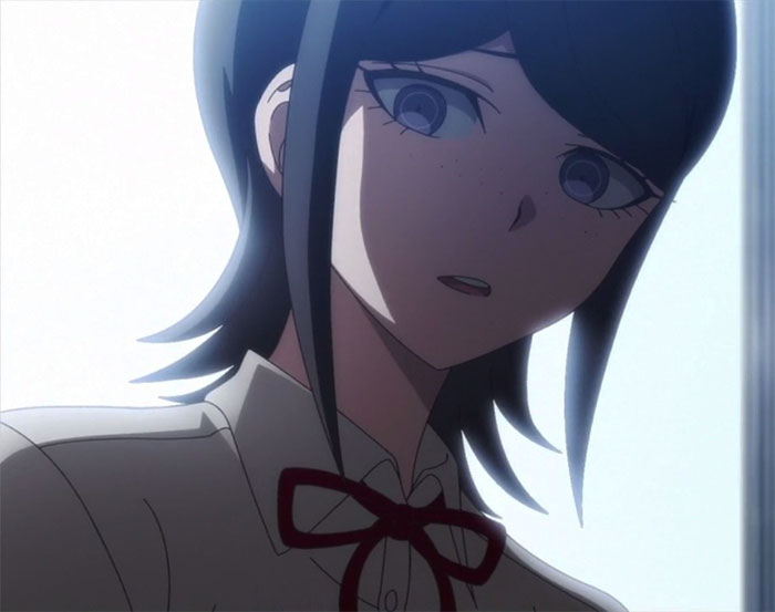Mukuro Ikusaba looking
