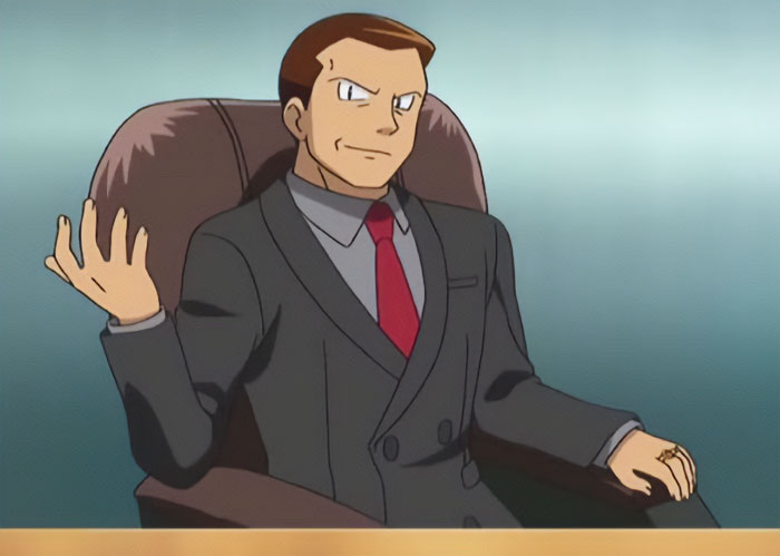 Giovanni holding hand