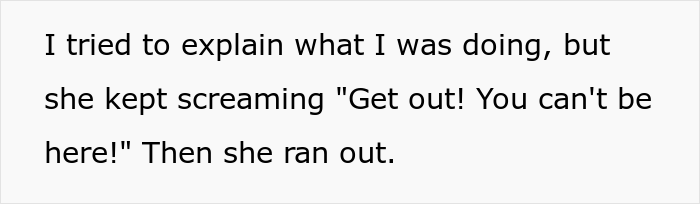 Dad Has To Change Son's Diaper In The Ladies’ Room And Gets Yelled At, Asks If He's The Jerk Dad Has To Change Son's Diaper In The Ladies’ Room And Gets Yelled At, Asks If He's The Jerk