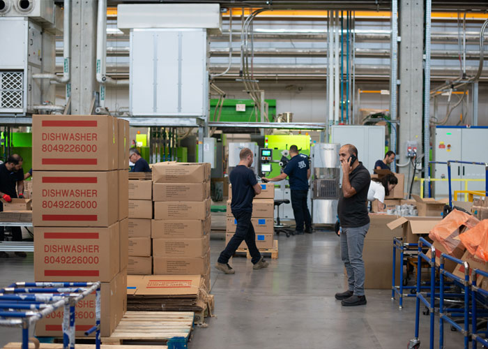 Someone Asks Women With Low-Stress And Well-Paying Jobs, "What Is It That You Do?" And 30 Reply