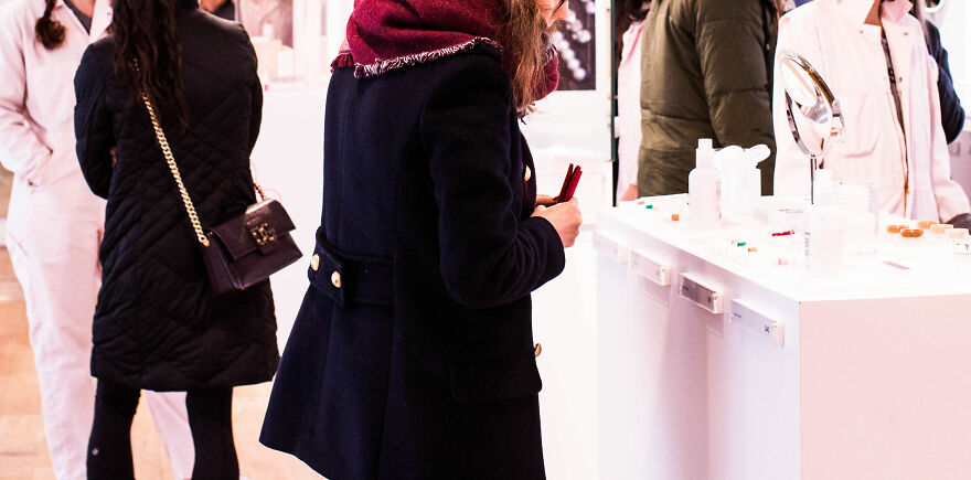 Person Asked For People's Most Memorable Rude Customer Stories, And 30 People From Our Community Responded - 26