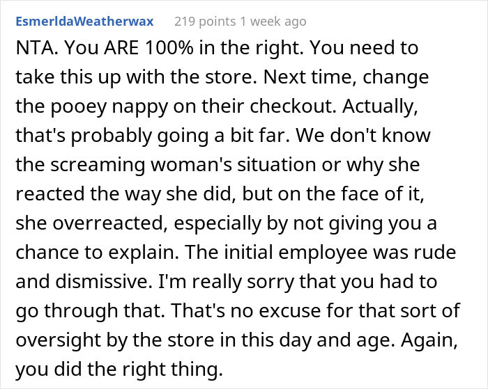 Dad Has To Change Son's Diaper In The Ladies’ Room And Gets Yelled At, Asks If He's The Jerk Dad Has To Change Son's Diaper In The Ladies’ Room And Gets Yelled At, Asks If He's The Jerk