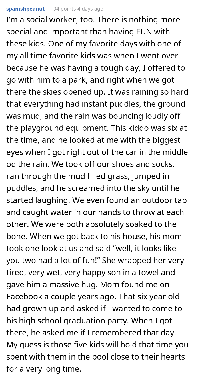 Social Worker Is Praised For Wholesome Malicious Compliance After Not Being Allowed To Wear A Bathing Suit On The Job