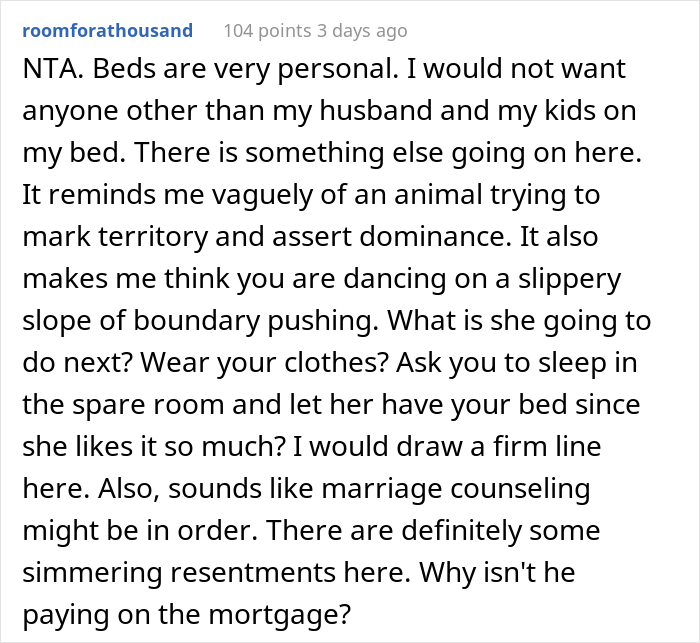 Mother-In-Law Wants To Sleep In Couple's Bed, Can't Take 'No' For An Answer And Starts Marital Drama