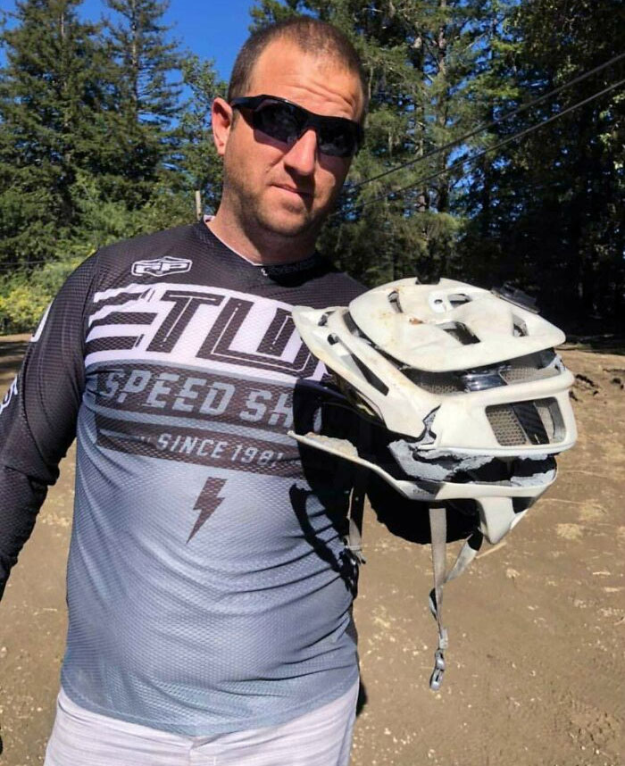 Chicos, usen sus cascos