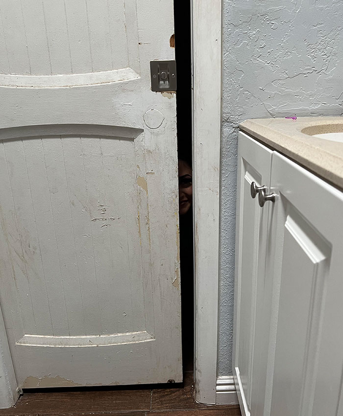 This Is What I Have To Deal With Every Morning While Going To The Bathroom