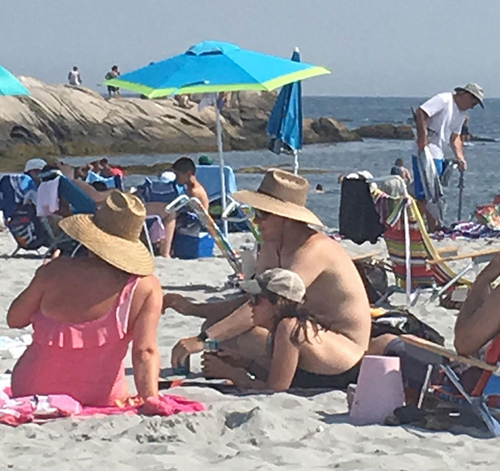 A Random Stranger Came Up To My Girlfriend And I To Show Us The Photo She Took Of Us