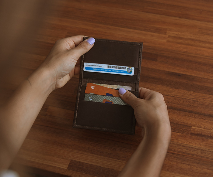 Woman Refuses To Let Her Boyfriend Have Her Bank Account Info To Buy His Son A Present, Relationship Drama Ensues