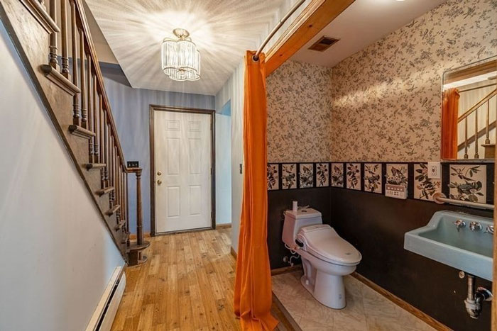 Was Looking Through Listings When I Came Upon This