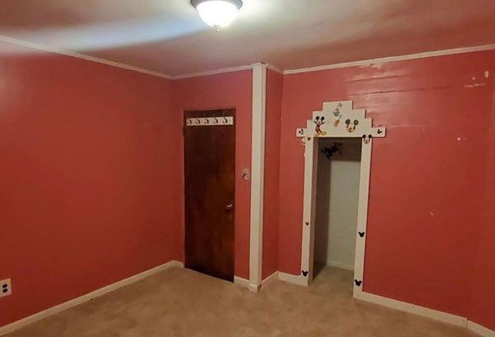 This Is I Guess A Kid’s Bedroom. This Is Cursed