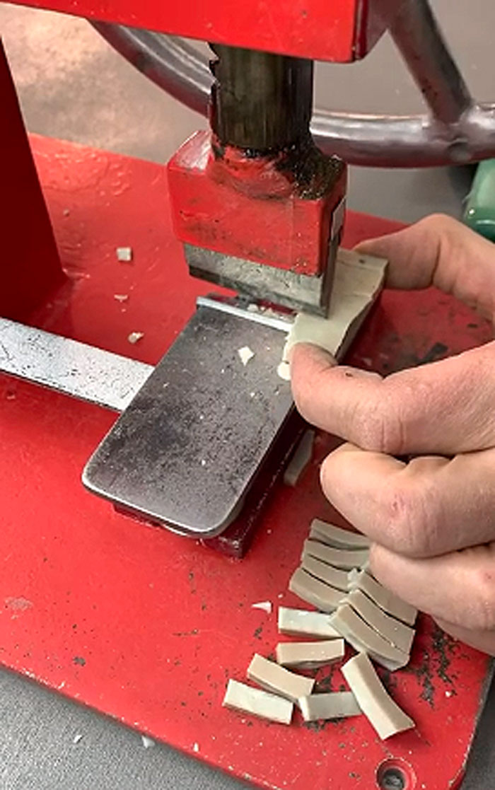 30 Interesting Tools That Only People In Very Specific Fields Get To See (New Pics) 30 Interesting Tools That Only People In Very Specific Fields Get To See (New Pics)