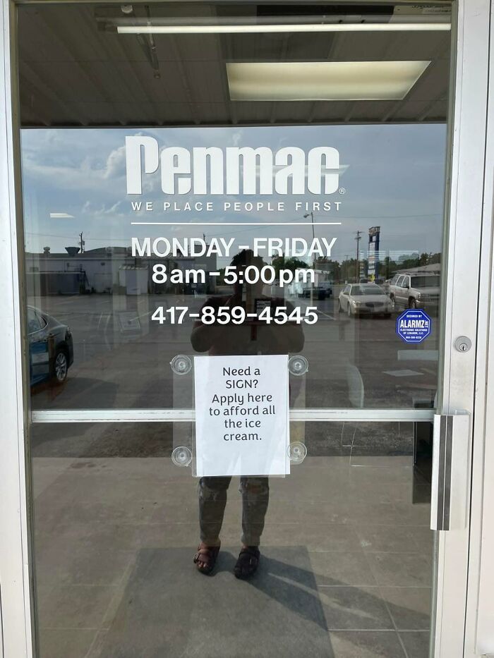 Hilarious Billboard War Between McDonald’s And Dairy Queen In Missouri Is Getting Serious - 13