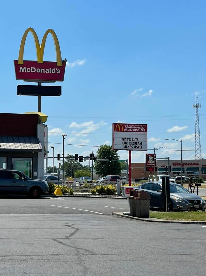 Hilarious Billboard War Between McDonald’s And Dairy Queen In Missouri Is Getting Serious - 4