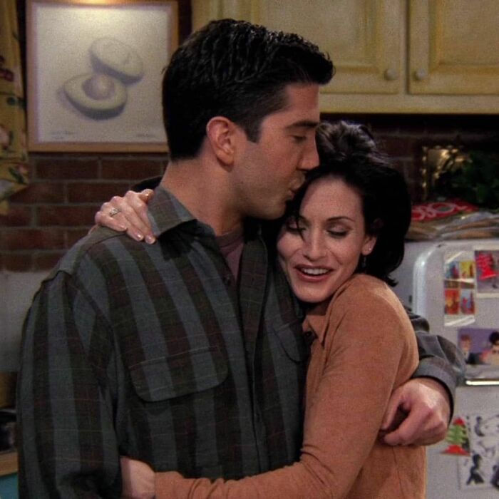 17 Examples Of White TV Siblings Who Had Flirty Relations, As Pointed Out By Folks ON Twitter - 4