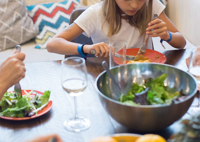 Family Has A Strict "Clean Your Plate" Rule For Their Kids And Try To Enforce It On Friend&rsquo;s Child As Well, But Mom Is Not Having It