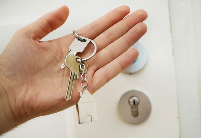 “Is That Legal?”: Woman Can’t Believe Her Neighbor With The Same Floor Plan Pays $600 More Than Her In Rent - 7