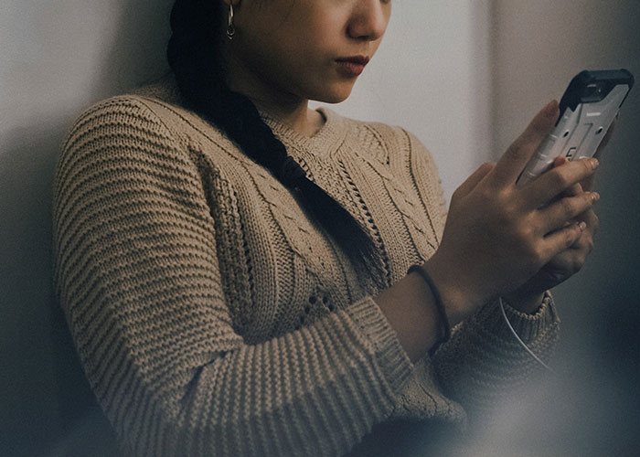 People Claim These Things Can Be Considered Cheating (30 Posts) - 14