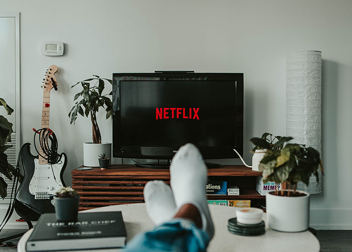 People Claim These Things Can Be Considered Cheating (30 Posts) - 13